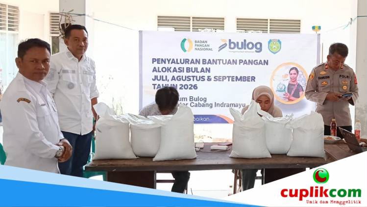 Penyaluran Bantuan Pangan Desa Plawangan